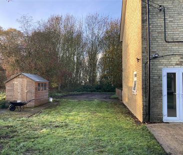 4 bedroom semi-detached house to rent - Photo 1