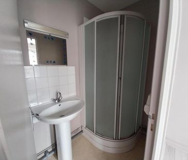 Location Appartement 1 pièce 27m² ORLEANS 45000 - Photo 3