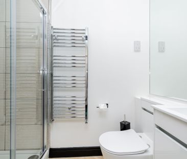 Crown House, Nuneaton, CV11 4BX - Photo 5