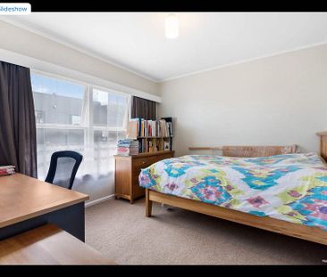 Charming 2BR Hauraki Haven w/Garden - Photo 3