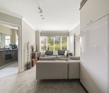 The Newlands, Weston Green Road, Thames Ditton, Surrey, KT7 studio ... - Photo 1