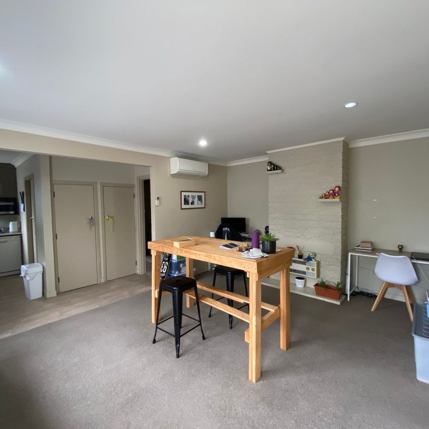 1/17a Fow Street - Photo 1