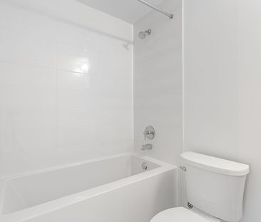 For Lease - 2 Steckley House Lane Unit# 920, Richmond Hill, Ontario - Photo 5