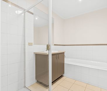 Freshly Pain and New Carpet though out - Photo 4