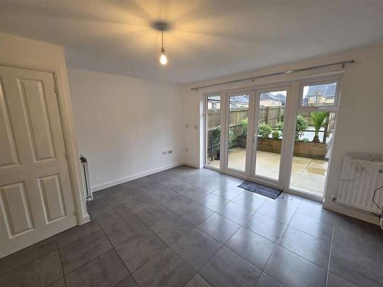 Threemilestone, TR3 - Photo 1