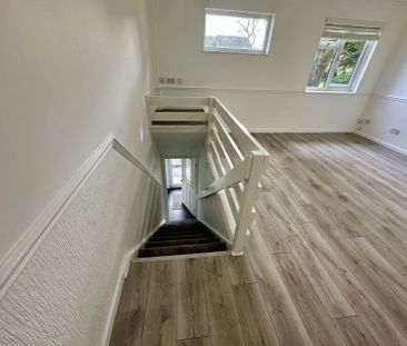 Little Oaks, Penryn - Photo 1