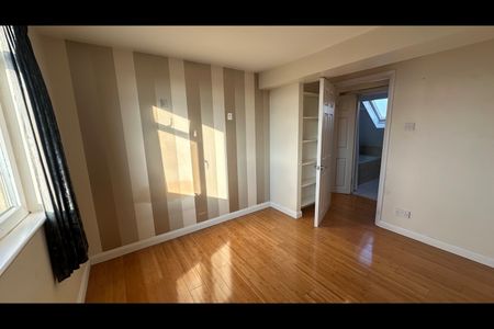 1 Bed Flat, London, NW2 - Photo 4