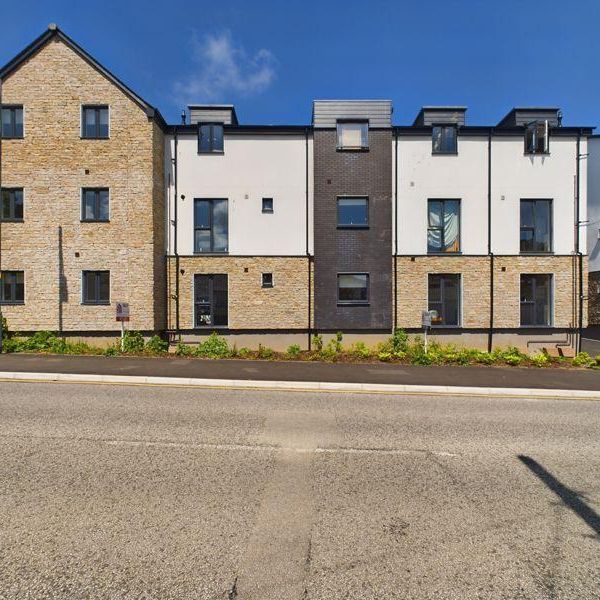 1 bedroom in a flat share to rent - Photo 1