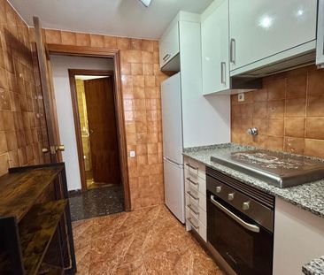 Piso de alquiler en Serpis, Ciutat Jardí - Photo 3