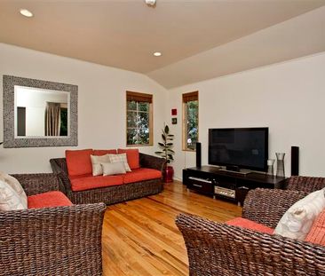 Property Management190B East Coast Road, Castor Bay - House for Rent - Photo 4