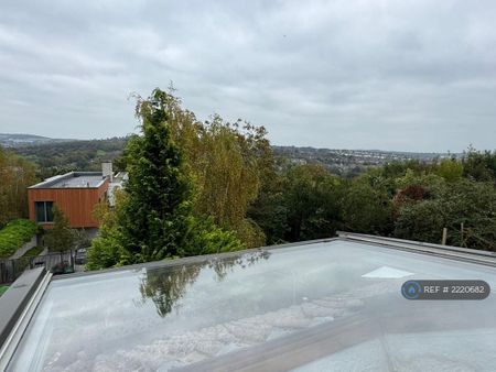 1 bedroom in a house share to rent - Photo 5