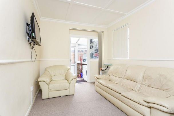 3 bedroom house to rent - Photo 1