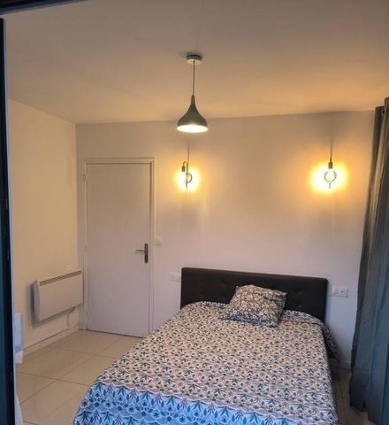 À LOUER – STUDIO MEUBLÉ – RUE DES LILAS, L\\\\\\\'HAŸ-LES-ROSES (94) – 890 €/mois - Photo 2