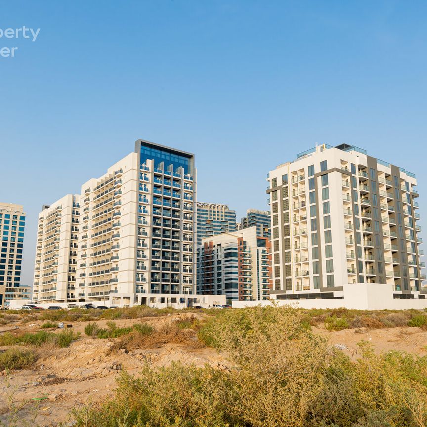 Corner Unit | Ready to Move | Modern Layout - Photo 1