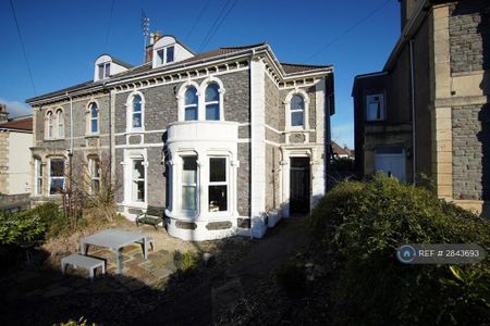 2 bedroom flat to rent - Photo 5