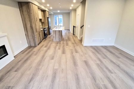 For Lease - 23 Agnes Lane, Richmond Hill, Ontario - Photo 4