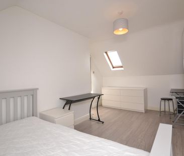 3 bedroom House To Let - Photo 4