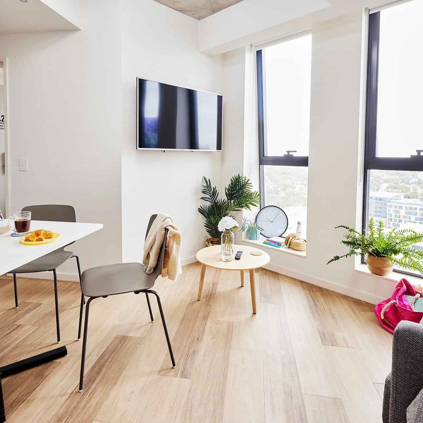 4 Bedroom Shared Bathroom, King Single Bed - Photo 1