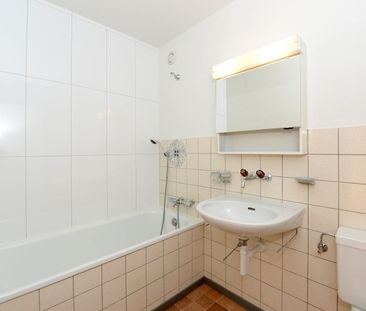 Sur les hauteurs de la Chaux-de-Fonds, this 4.5-room apartment is w... - Foto 3