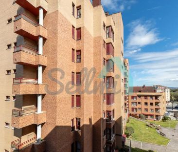 Oviedo - Photo 1