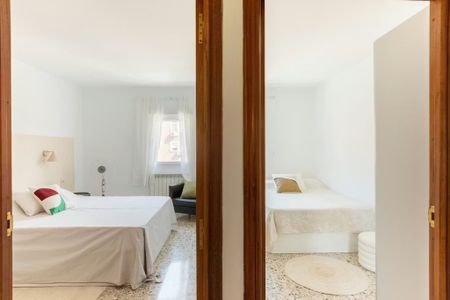 Calle de Gómez de Avellaneda, Madrid, Community of Madrid 28017 - Foto 4