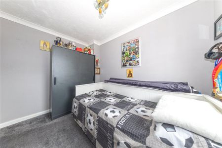 3 bedroom semi-detached house to rent - Photo 5