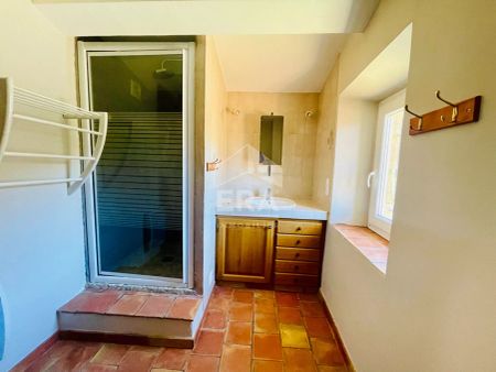 Villa meublée avec piscine et espaces extérieurs secteur campagne - Photo 5