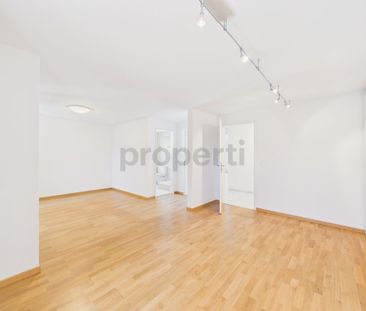 Moderne 3.5-Zimmer-Wohnung mit grosszügigem Grundriss und sonnigem ... - Photo 3