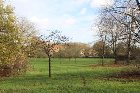 Wellbury Terrace, Hemel Hempstead, HP2 4NX, Hertfordshire - Photo 4