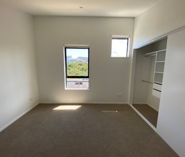 18 Kotuitui Street, Manukau, Auckland - Photo 3