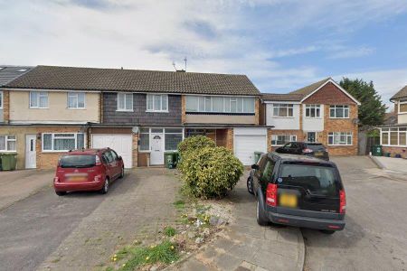 Maxwell Road, Ashford TW15, London - Photo 5