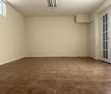 For Lease - 23 Pineway Blvd Boulevard Unit# Suite AA, Toronto, Ontario - Photo 6