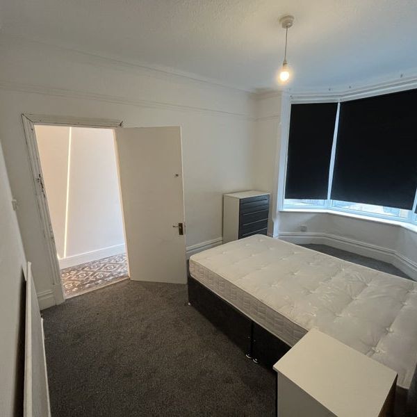 Room in a Shared House, Winchester Avenue, LE3 - Photo 1