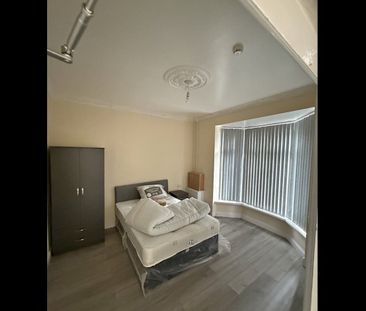 Room in a Shared House, Gordon Road, B17 - Photo 3