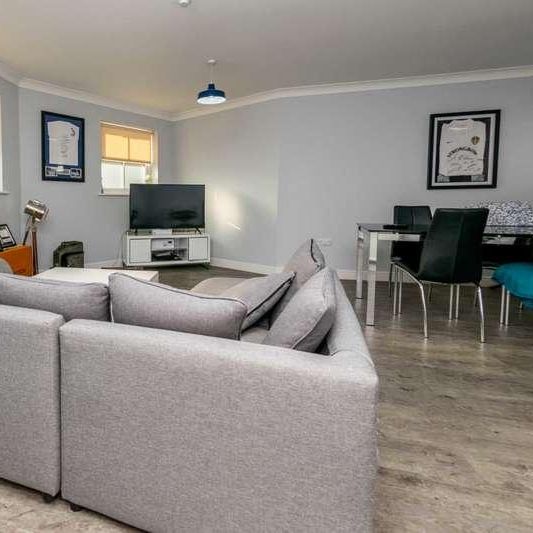 Rhodes Court, Morley, LS27 - Photo 1