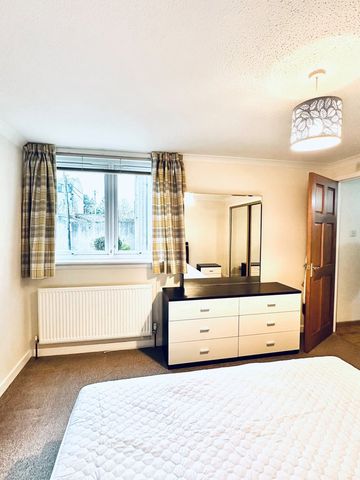 1 Richmond Court, AB25 2WE, Aberdeen - Photo 3