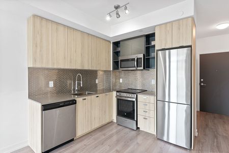 For Lease - 10 De Boers Drive Unit# 602, Toronto, Ontario - Photo 3