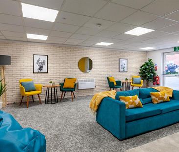 1 bedroom in a flat share to rent - Photo 4