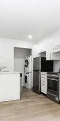 1 room apartment of 52m² in Montreal - Photo 2