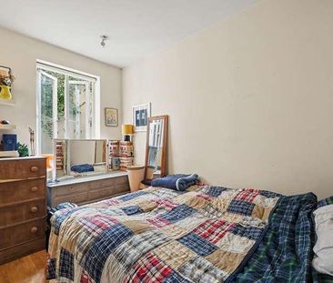 Mount Pleasant Crescent, London, N4 - Photo 4