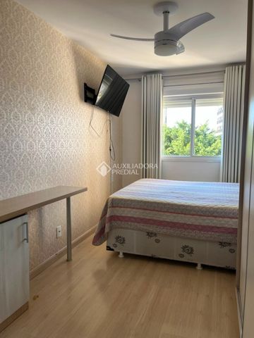 Apartamento com 2 quartos e 68m² para alugar em Vila Ipiranga, Porto Alegre. - Photo 4