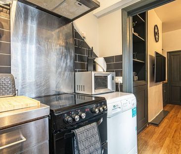 4 Bed Terraced House, Fentonville Street Near City Centre, S11 - Photo 5