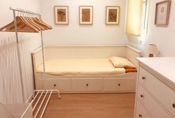 Avinguda de Sant Salvador, Barcelona, Catalonia 08913