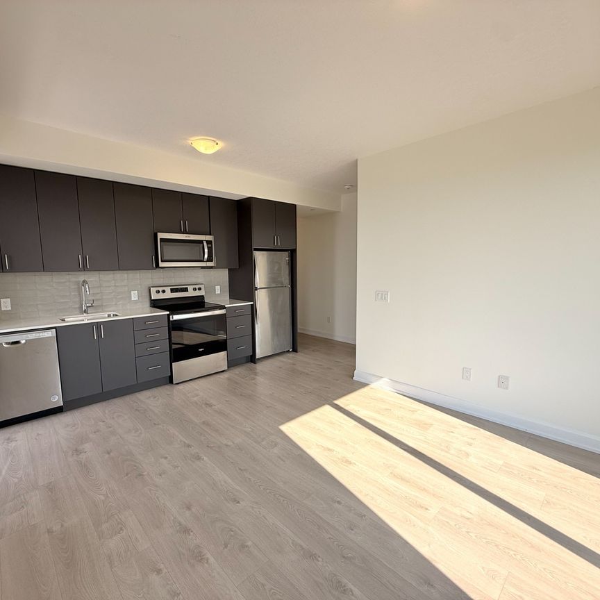 For Lease - 3220 William Coltson Avenue Unit# 1604, Oakville, Ontario - Photo 1