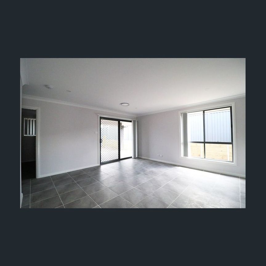 13 Jennings Crescent, Spring Farm, NSW 2570 - Photo 1