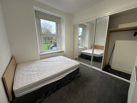 Dundee, Dundee - Photo 3