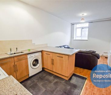 1 bedroom flat to rent - Photo 2
