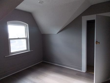 For Lease - 171 Queenston Street, St. Catharines, Ontario - Photo 2