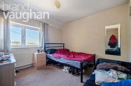 6 bedroom semi-detached house to rent - Photo 2