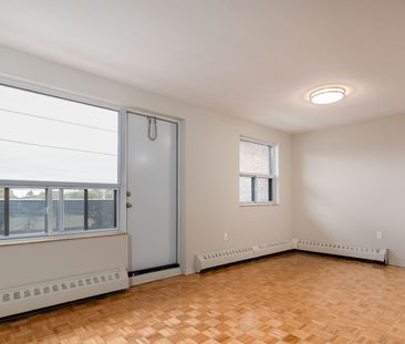 For Lease - 573 North Service Road Unit# 401, Mississauga, Ontario - Photo 2